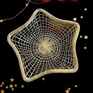 Gold Tone Star Metal Basketweave Holder